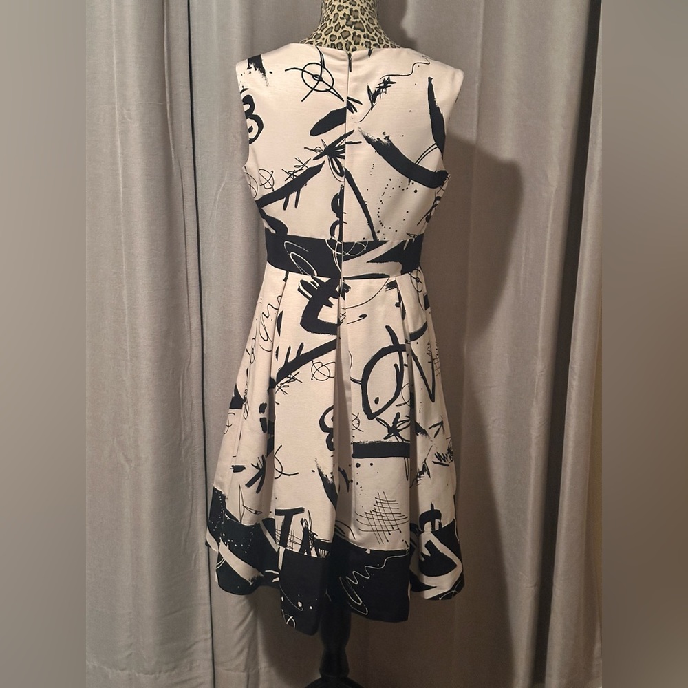Donna Karan New York Abstract Black and White A-Line Dress Size 8 - Picture 4 of 11